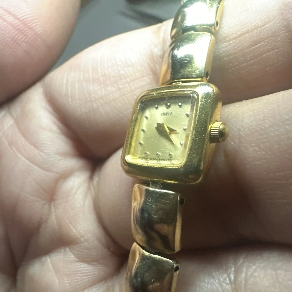 Working Vtg Chere Citizen Gold Tone Square 14mm Women's‎ Watch Quartz Fit 6.25
